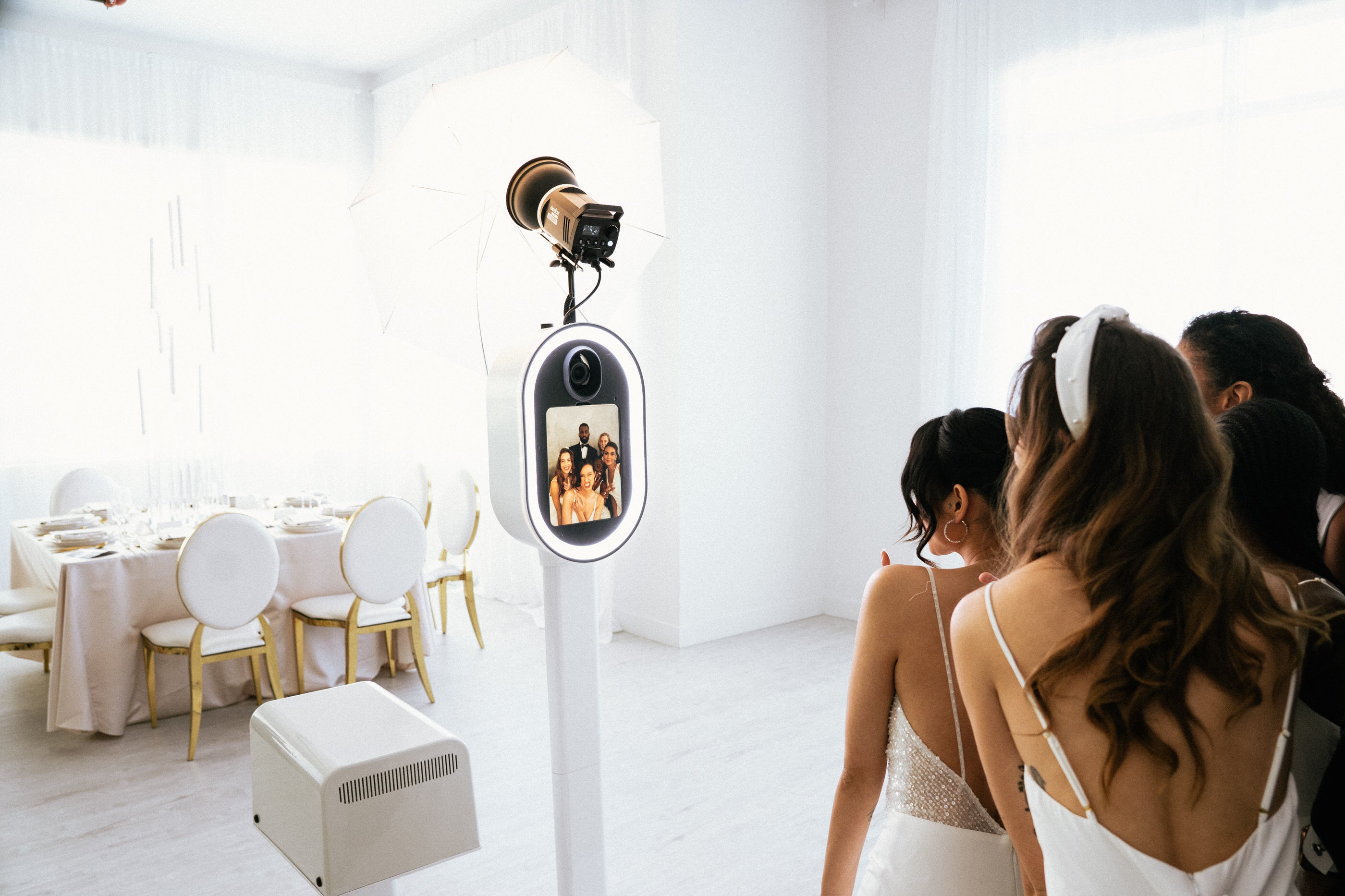 6 Tips to Book Luxury Photo Booth Clients - PBSCO