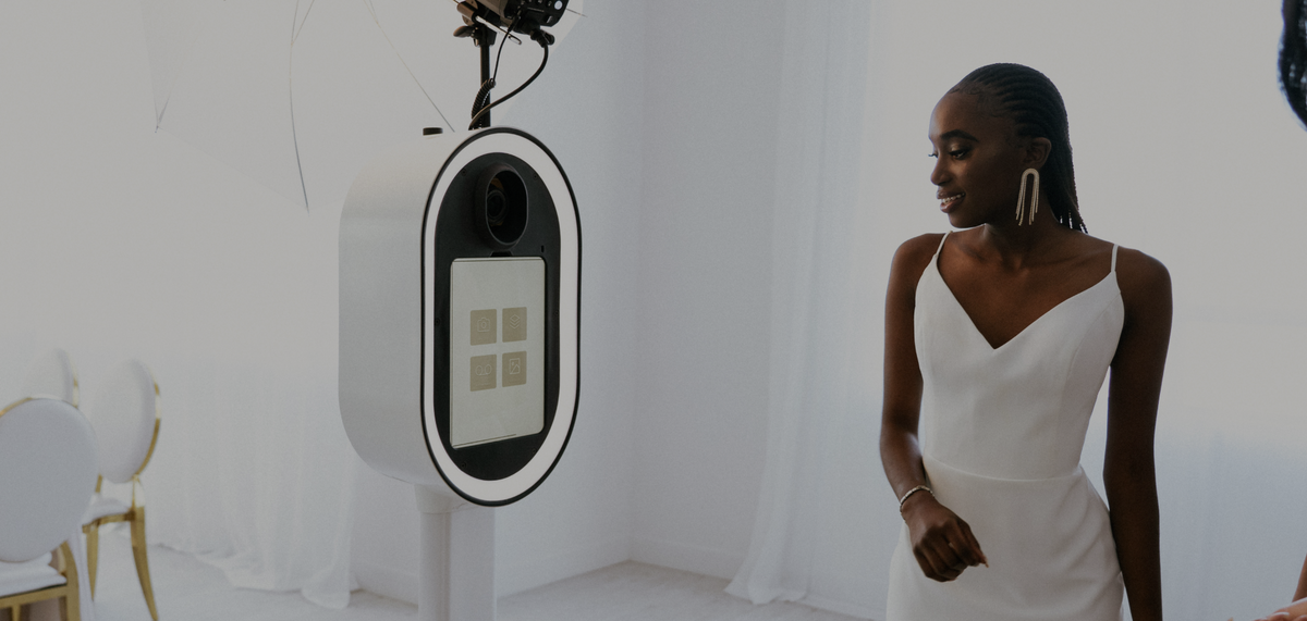 Guac & Chips - The #1 DSLR Photo Booth for Pros